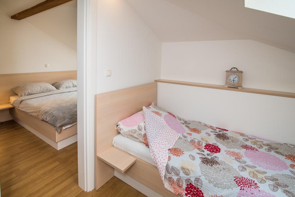 Apartman Marinko คิร์ก ภายนอก รูปภาพ